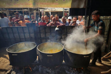 Impedire gli aiuti umanitari a Gaza è un crimine di guerra